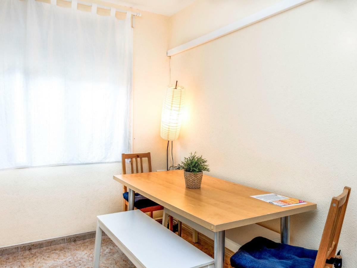 Apartment Camp Nou- Travessera De Les Corts By Interhome برشلونة المظهر الخارجي الصورة